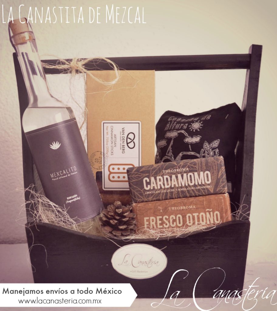 Arcones Navideños con Mezcal Orgánico y finos productos Mexicanos